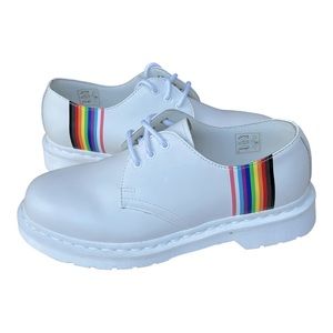 Dr Martens 27522 White Smooth Leather‎ Pride Oxford Shoes LA004 SZ 6 Mens/ 7 Wom